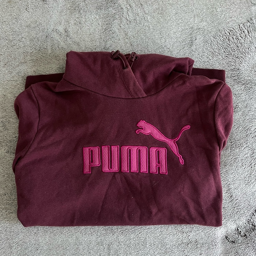 Magenta/purple Puma hoodie size M